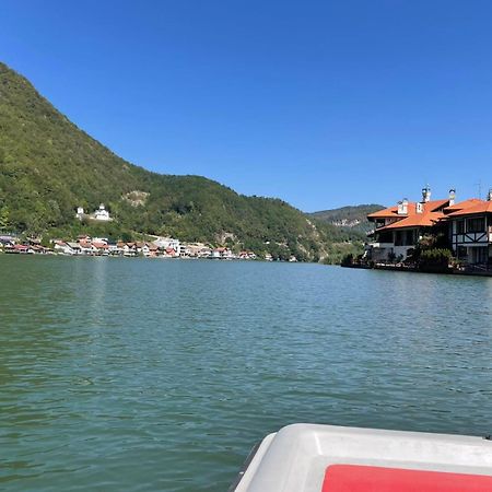 Vila Oaza - Zvornicko Jezero Zvornik Exterior foto
